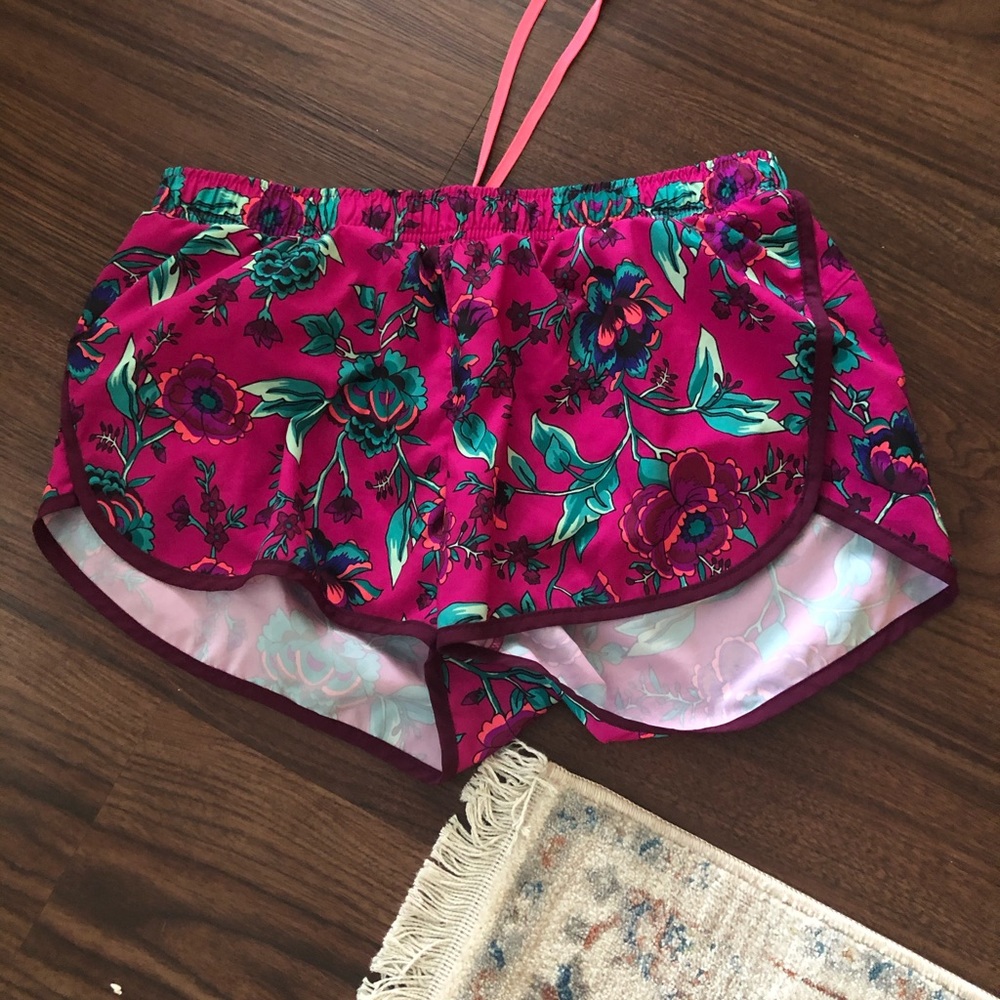 Old navy activewear shorts
